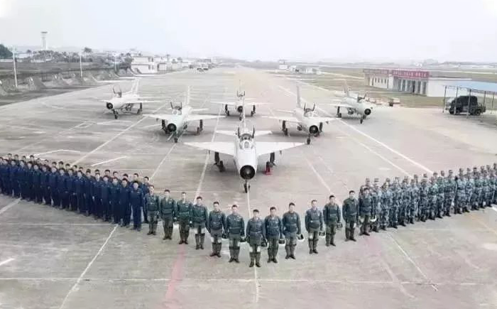 數數空軍仍在服役的那些老爺機