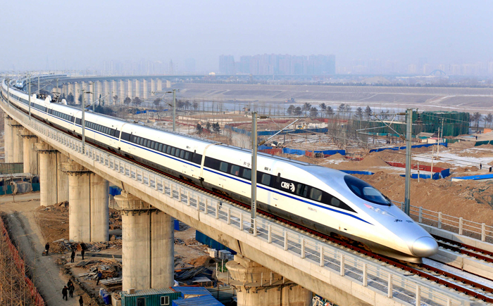 特力鐵路機車潤滑油與合成錠子油生產線投產